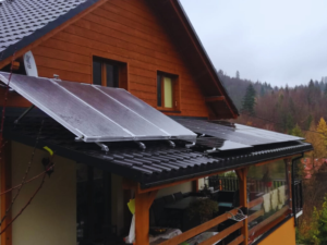 Instalacja fotowoltaiczna i solarna z kolektorami płaskimi wspierająca ogrzewanie wody użytkowej. Warszawa | RENEVen